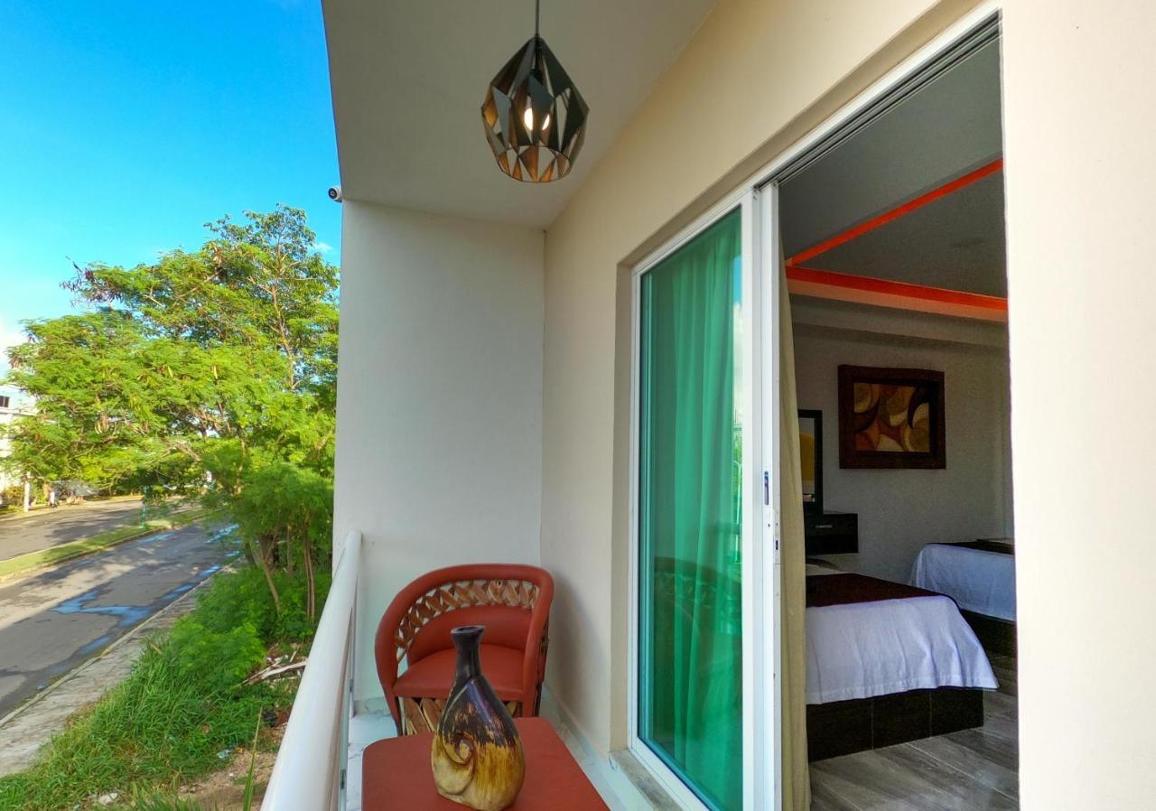 Framfor Inn Chetumal Exterior foto